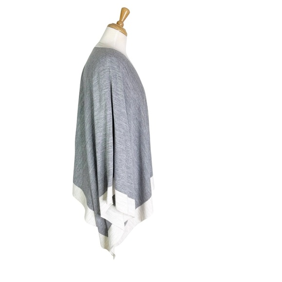 Mersea Knit Avalon Poncho in Fog/Sea One Size - Picture 6 of 15